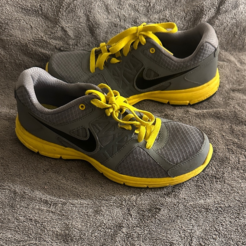 Nike Sneakers with Gray and Yellow Design